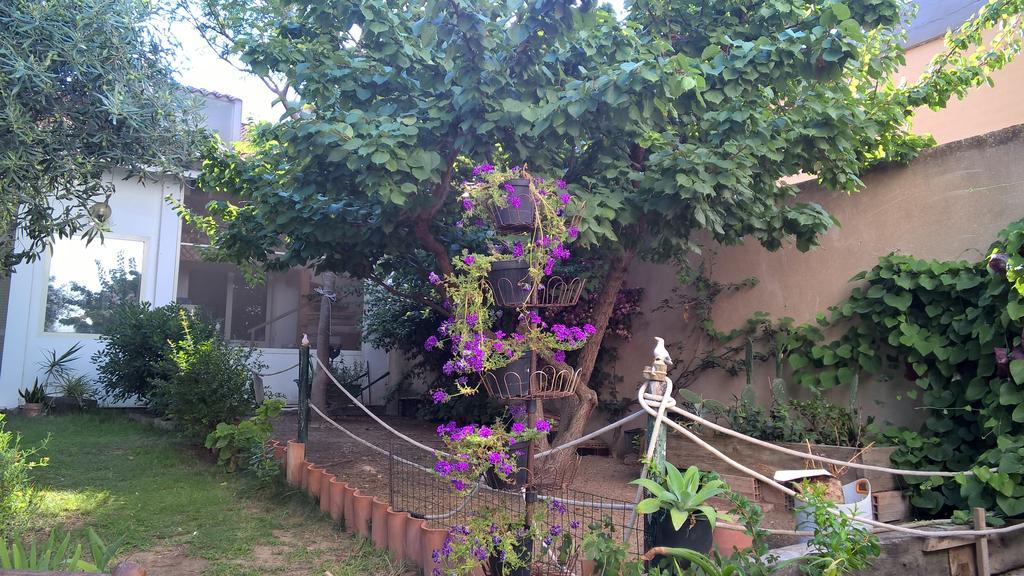 La Jacaranda Hotel Sant'Antìoco Eksteriør billede